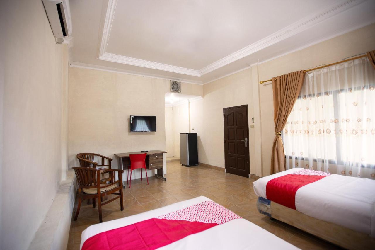 Oyo 3207 Hotel Gracia Bandar Lampung Exterior photo