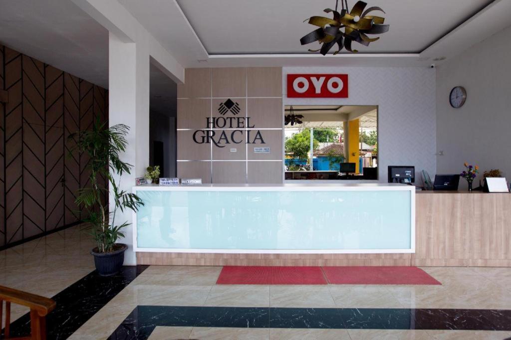 Oyo 3207 Hotel Gracia Bandar Lampung Exterior photo